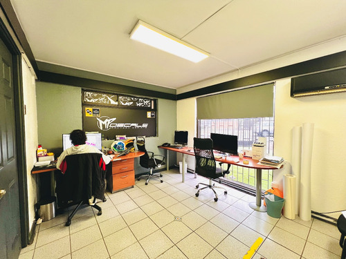 Arriendo De Oficina/local Comercial En Las Condes