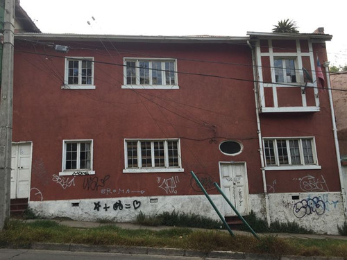 Casa En Venta De 4 Dorm. En Valparaíso