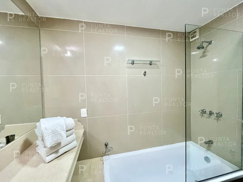 Departamento En Venta 1 Dormitorio En Greenpark Solanas, Punta Del Este, Uruguay