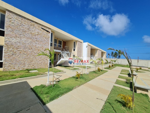 Te Presentamos Esta Opcion De Apartamento En Hermoso Conjunto Cartago, El Mas Reciente De Tucacas, A Estrenar, Con Acabados De Primera, Planta Total.