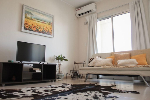Imagen 2 de 8 de Monoambiente En Venta 57 E/ Dg 74 Y 17