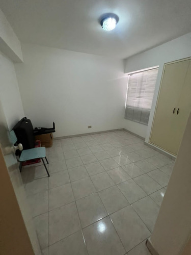 Amplio Y Confortable Apartamento Urb. Los Caobos