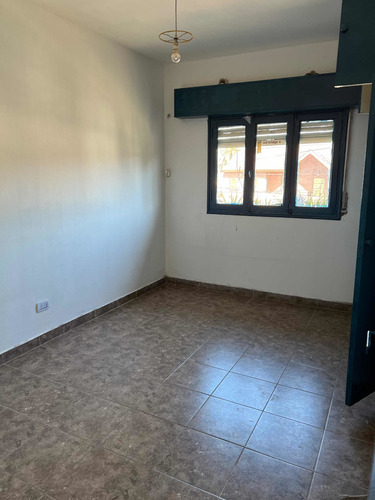 Imagen 5 de 14 de Alquiler De Departamento En Primer Piso