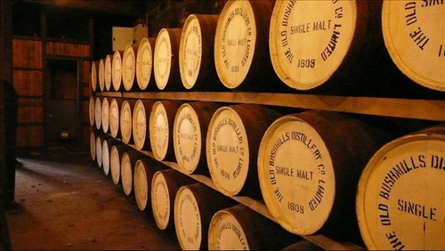 Imagen 10 de 10 de Whisky Bushmills 16 Años Single Malt 700ml En Estuche