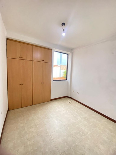 Imagen 15 de 18 de Fernando Guerrero Vende Townhouse En Res Camurí, Urb. Manantial
