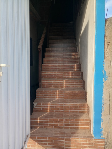 Vendo Duas Casas, Com Entradas Independentes