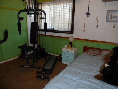 Imagen 14 de 23 de Excelente Chalet - Lote 11 X 45 - 5 Ambientes - Parque Casta