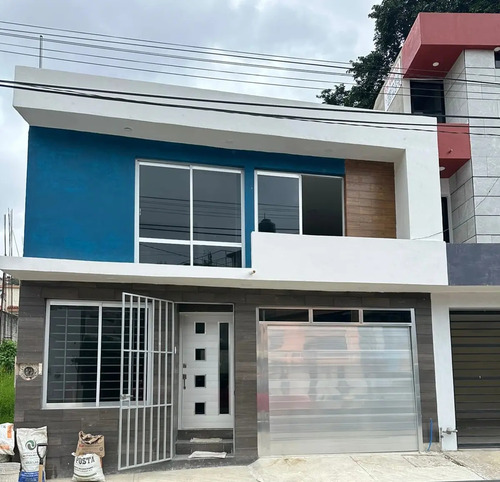 Casa En Venta En Nuevo Coapexpan, Xalapa, Veracruz De Ignacio De La Llave C.p. 91073