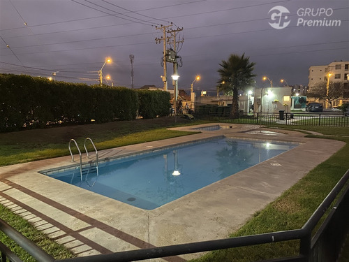 Departamento En Venta De 3 Dorm. En Coquimbo