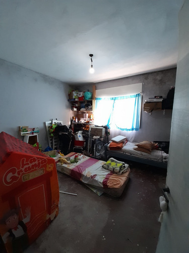 Vendemos Buena Casa G Catan 4 Ambientes