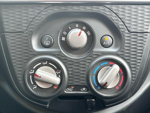 Nissan March 1.6 Sense At