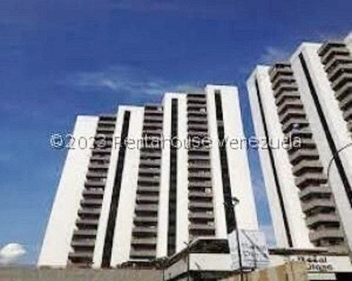 Apartamento En Alquiler 1 Habitación Con 50 Mts2.  El Rosal.  J V 