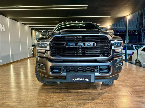 RAM 2500 6.7 i6 Turbo Night Edition cd 4x4