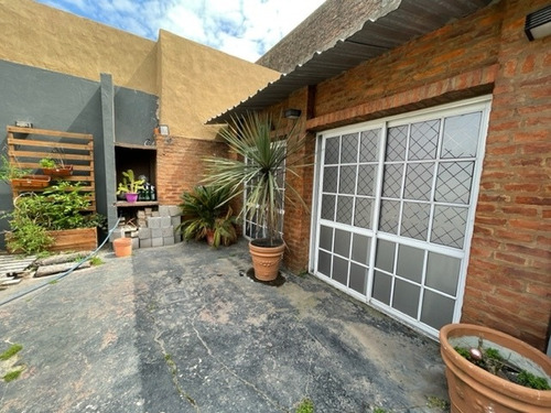 Imagen 4 de 9 de Venta - Casa 5 Ambientes - Acepta Permuta En San Vicente !