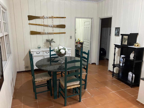 Casa De 3 Quartos, Sendo 1 Suite E 2 Quartos C Banheiro