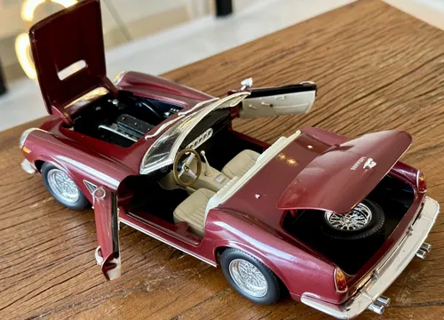 ミニカー Hot Wheels Ferrari 250 California Miniatura Ferrari 250 Gt Califórnia 1961 Hot Wheels 1:18