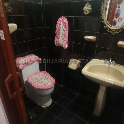 Venta Casa En La Guaira Ref 2083