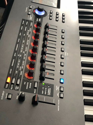 Imagen 2 de 5 de Yamaha Montage-8 88 Key Workstation Keyboard