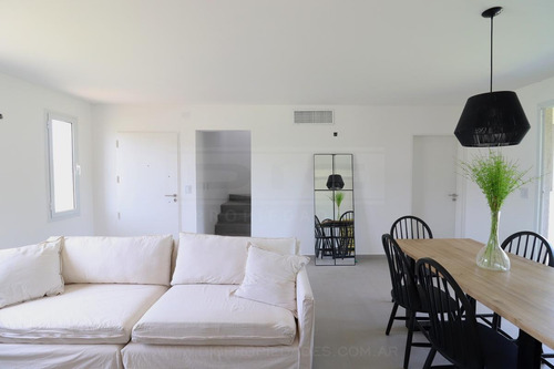 Imagen 8 de 30 de Duplex 4 Ambientes A Estrenar En Barrio Privado
