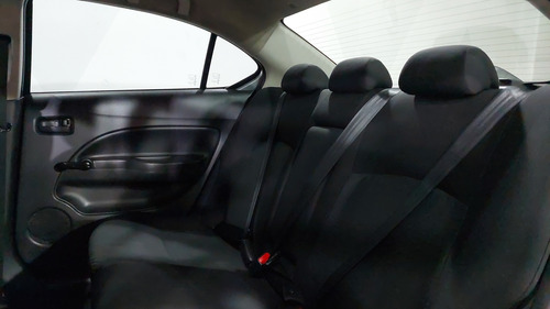 Dodge Attitude 1.2 SE