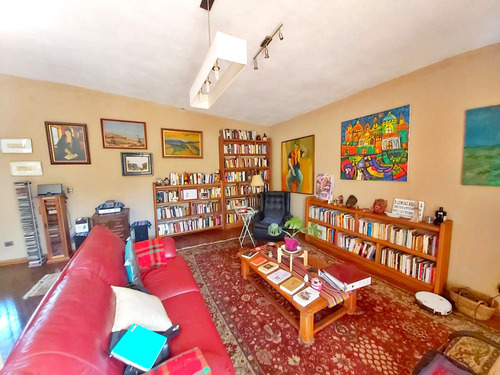 Nethaus Vende Espectacular Casa Com. Ecológica Peñalolén