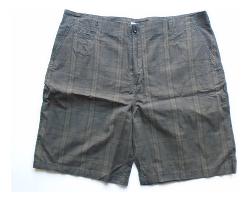 Short Verde Militar Cuadros Geoffrey Beene Talla 38