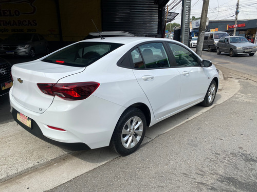 Chevrolet Onix ONIX SEDAN PLUS LT 1.0 12V FLEX 4P MEC.