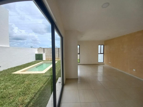 Casa En Venta En Privasa Soluna En Temozón A 5 Min De Plaza La Isla,mérida,yucatán.
