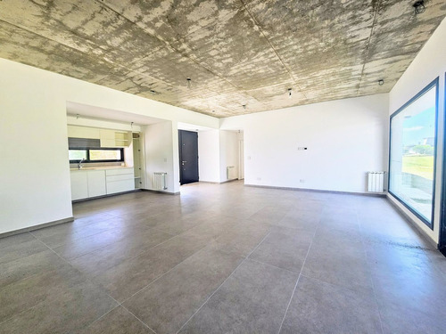 Casa Venta 4 Ambientes Everlinks Lujan Con Piscina
