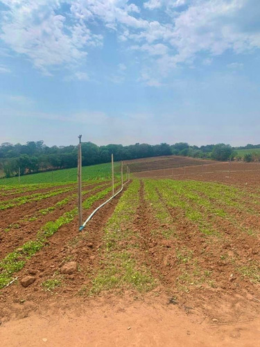 Imagem 1 de 4 de R.s01 Terreno Em Ótima Localização / Vendo Terreno Em Atibaia - Sp