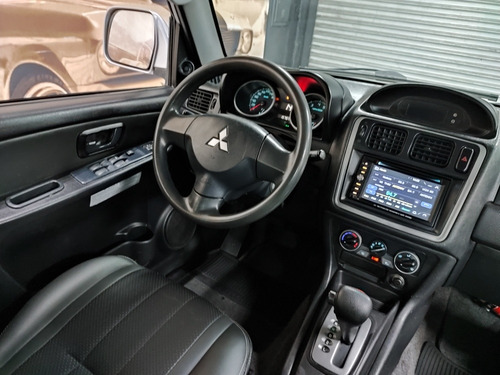 Imagem 11 de 13 de Mitsubishi Pajero Tr4 2014 2.0 4x2 Flex Aut. 5p