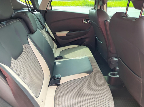 Imagem 12 de 15 de Captur Intense 2.0 16v Flex 5p Aut.