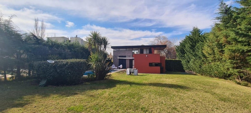 Imagen 7 de 16 de Hermosa Casa 4 Ambientes En Barrio Privado El Lauquen