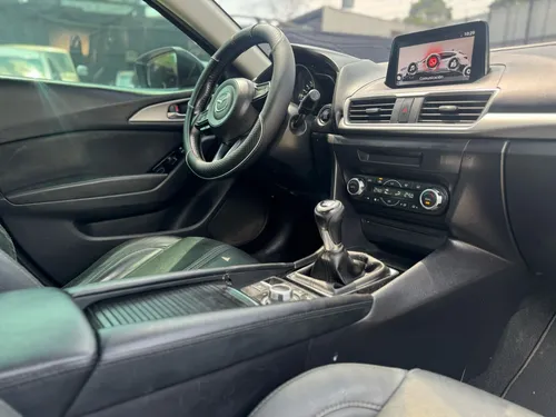 Mazda 3 Touring