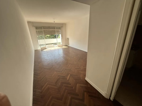 Apartamento En Ciudad Vieja 3 Dormitorios 2 Baños Venta