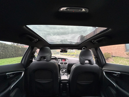 Volvo V40 2.0 T4 Drive-e R-design