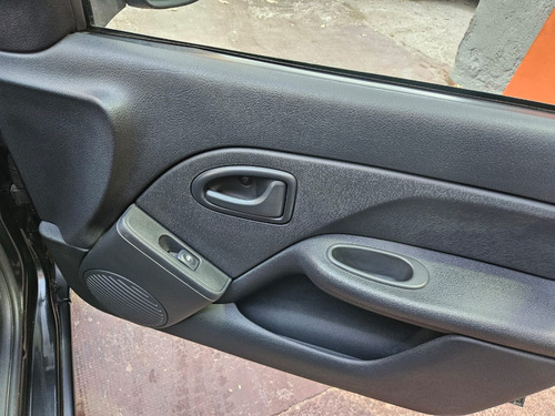Renault Clio 1.2 Mio Confort Plus Abc
