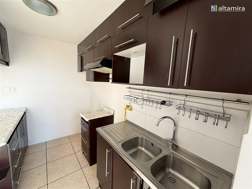 Departamento En Arriendo De 2 Dorm. En Iquique