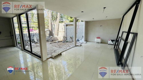 Pre-venta De Casa En Cuernavaca, Col. Acapatzingo, Cuernavacaclave 4205