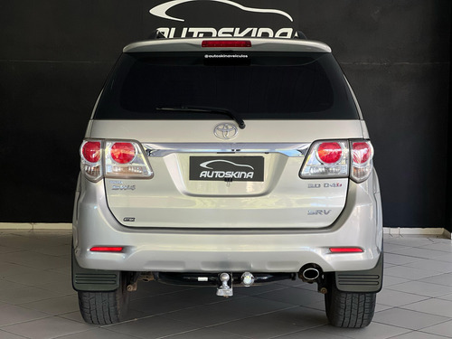 Toyota Hilux SW4 3.0 SRV 4X4 16V TURBO INTERCOOLER DIESEL 4P AUTOMÁTICO