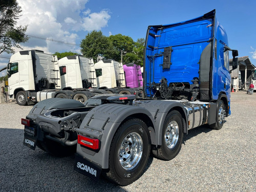 Caminhão Scania R 540 Teto Alto Traçado 2023 Azul R540