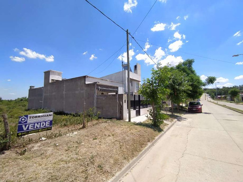 Lote En Venta En Victoria