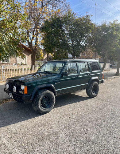 Jeep Cherokee 4.0 Sport