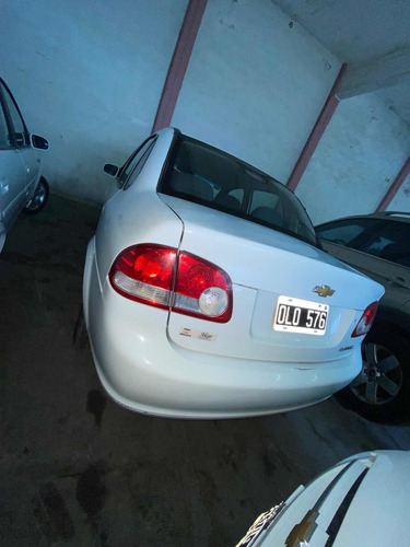 Imagen 5 de 6 de Chevrolet Corsa 1.4 Classic 2015