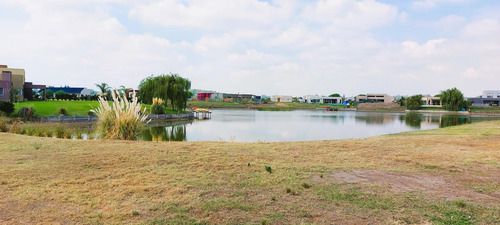 San Sebastián, Lote Al Agua En Venta. Área 11
