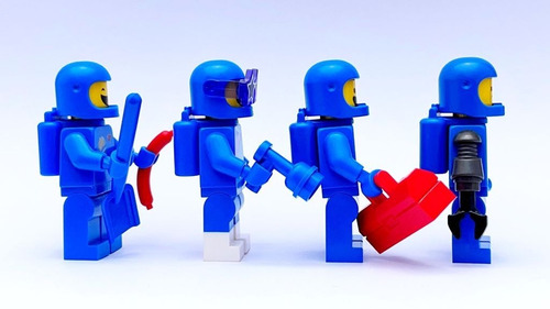 Imagen 5 de 8 de Lego Minifigura Colección De Benny´s The Lego Movie 2