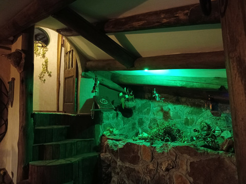 Imagen 13 de 19 de Alquiler Cabaña Villa Serrana Tierra Hobbit