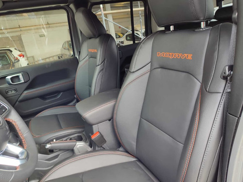 Imagen 4 de 12 de Jeep Gladiator Mojave