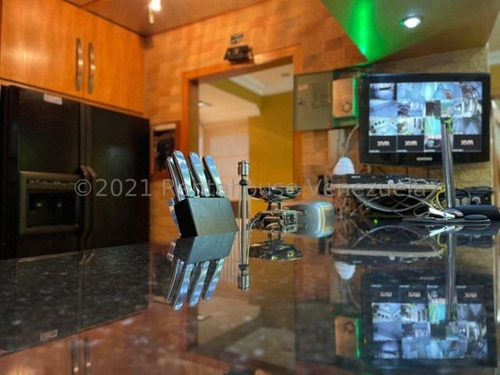 Imagen 15 de 26 de Apto En Venta 22-23978 María Santaella 0414-3188350 0412-3625141