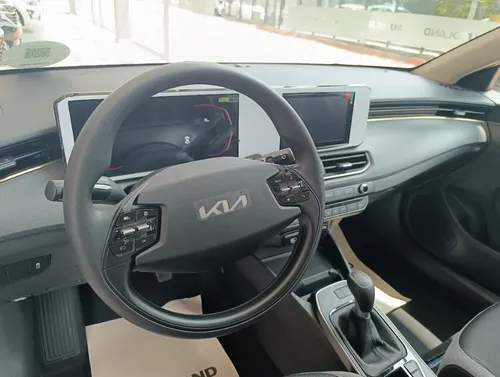 Kia K3 Cross Vibrant Mecánico 1.6 Mod 2026 Mt